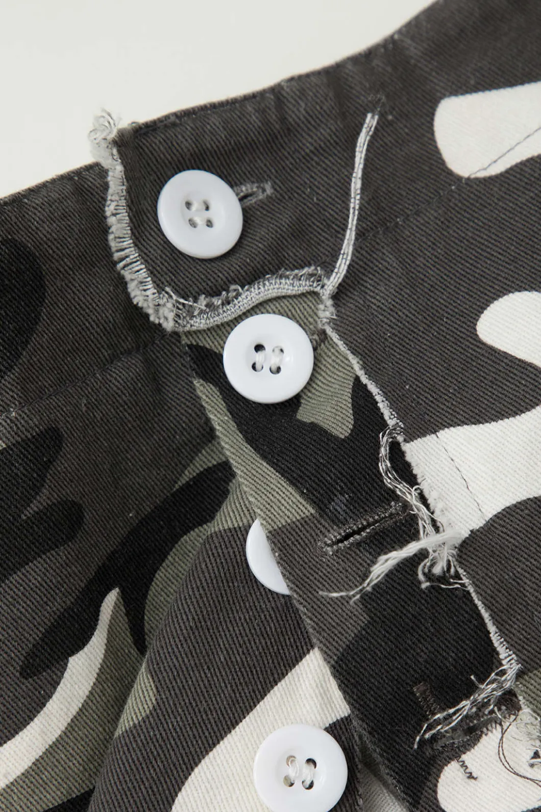 Camo Frayed Hem Cargo Skirt>MICAS Best