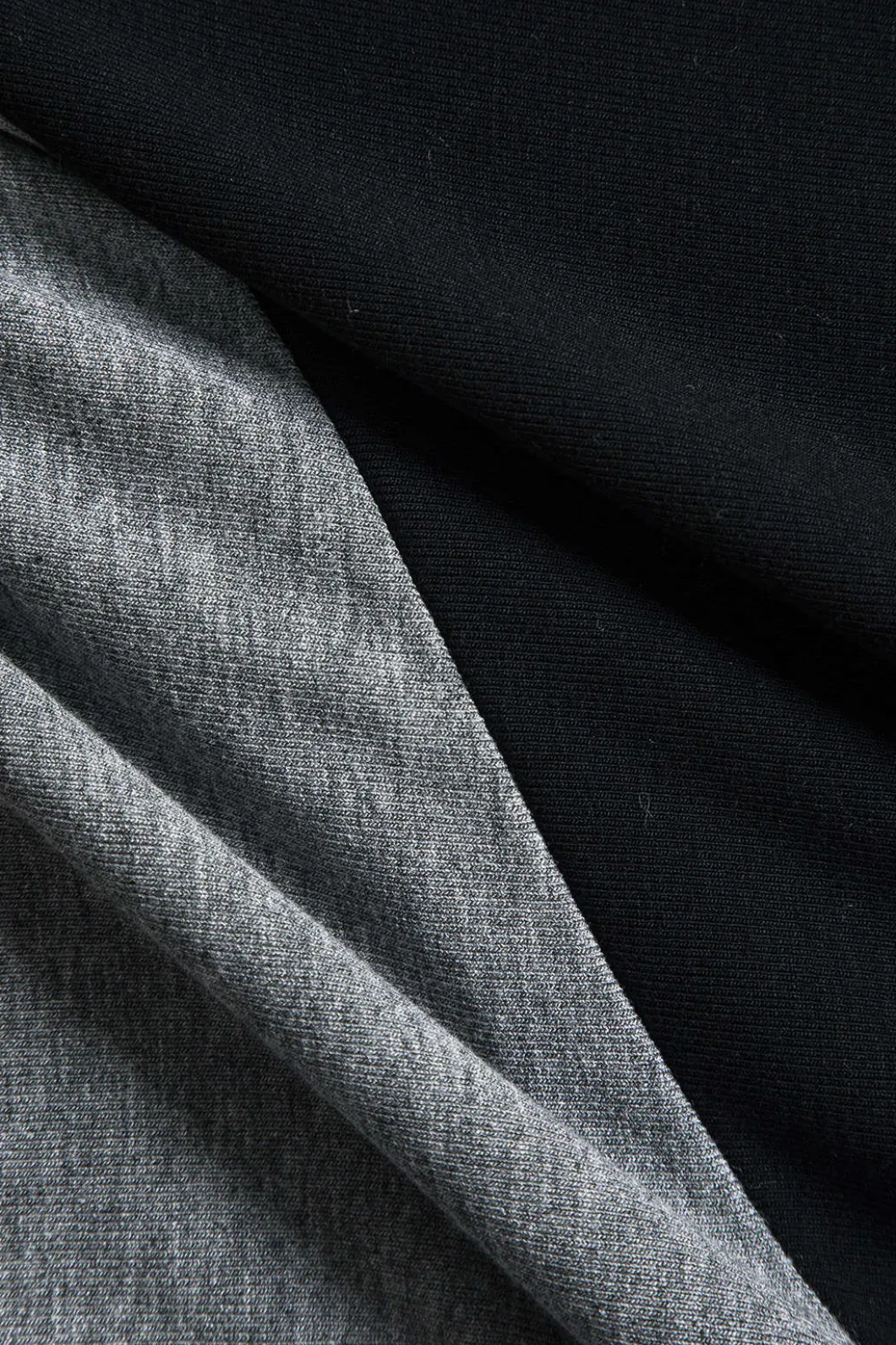 Contrast Mock Neck Long-Sleeve Top>MICAS New