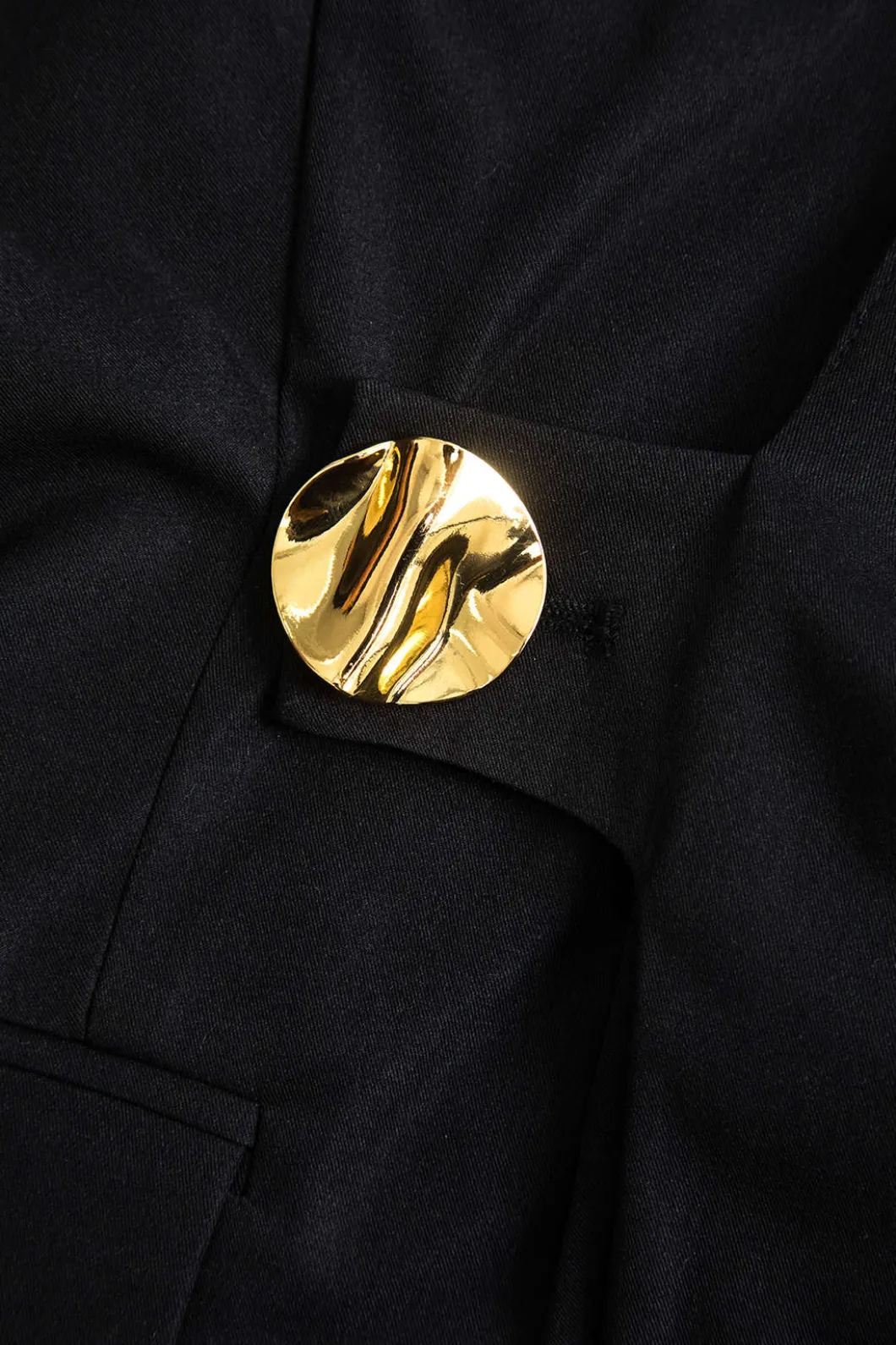 Metallic Button Asymmetrical Blazer>MICAS New