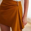 Solid Asymmetrical Mini Skirt>MICAS Clearance